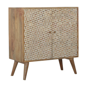 Sarina Cabinet